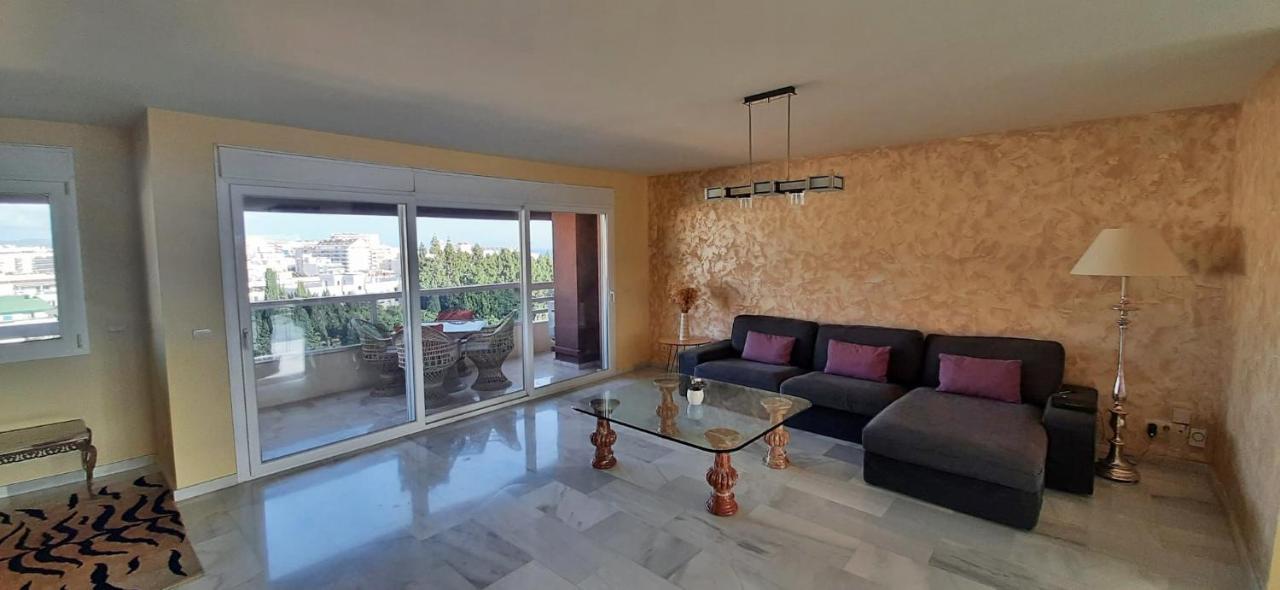 Penthouse With Private Pool, Hot Tub Jacuzzi With Sea Views And Chill-Out Zone, Close To The Sea Marbella Kültér fotó