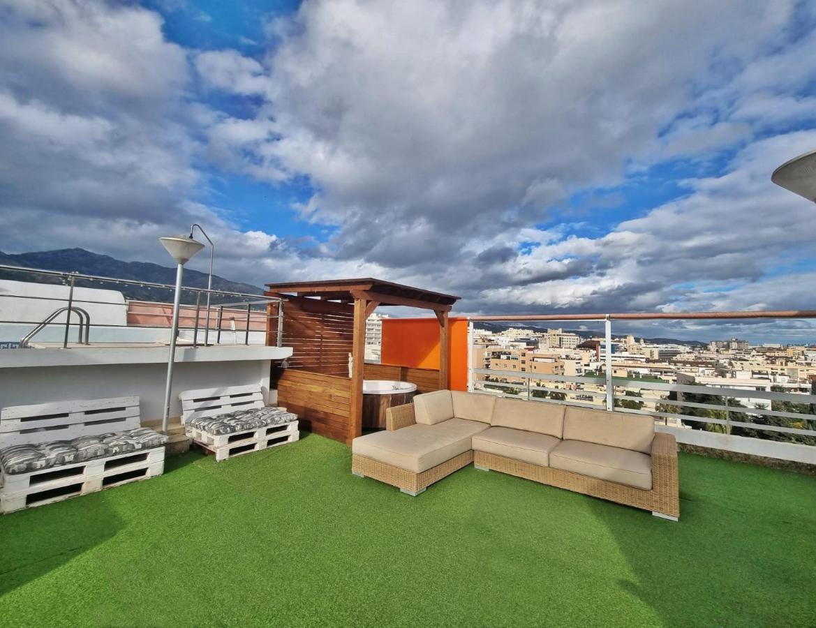 Penthouse With Private Pool, Hot Tub Jacuzzi With Sea Views And Chill-Out Zone, Close To The Sea Marbella Kültér fotó