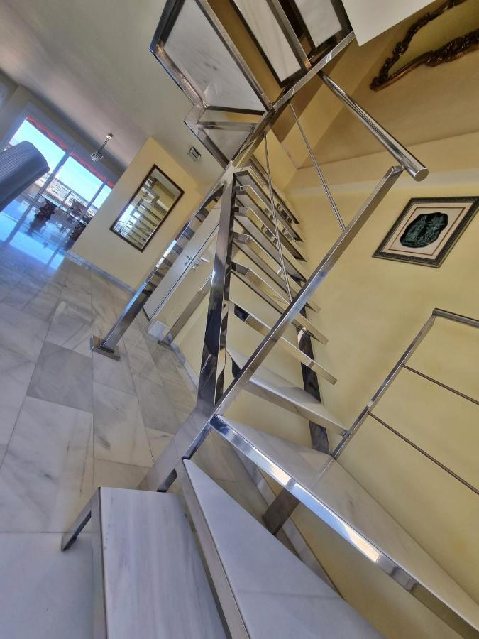Penthouse With Private Pool, Hot Tub Jacuzzi With Sea Views And Chill-Out Zone, Close To The Sea Marbella Kültér fotó